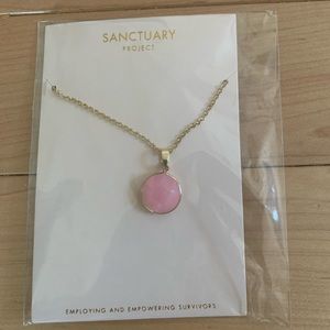 Pink necklace brand new